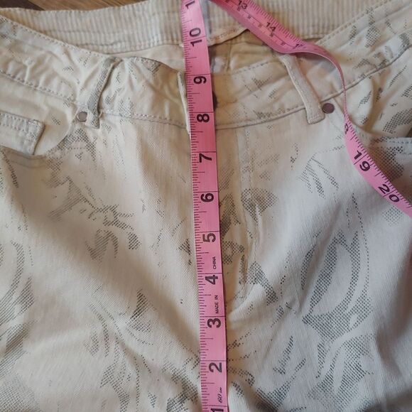 Soft Surroundings Cream Floral Print Jeans 4P - Picture 8 of 10